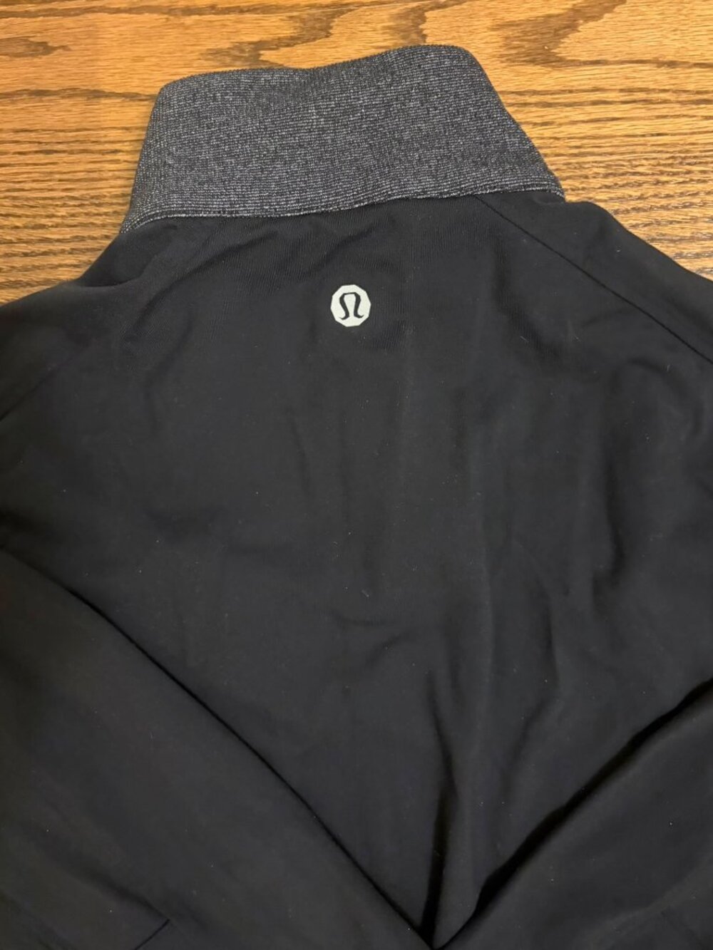 Lululemon Men's Jacket - Picture 6 of 6